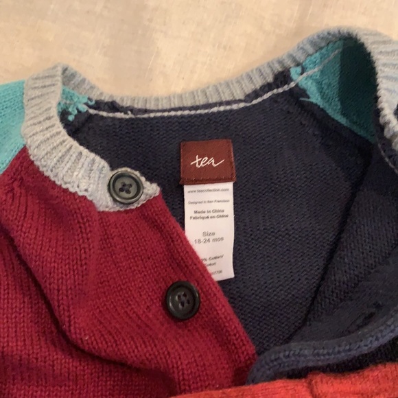 Tea collection and Zara baby 18-24 mo sweaters - Picture 3 of 3